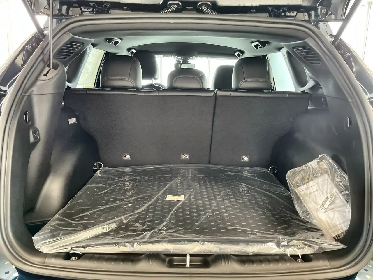 Jeep Compass photo Jeep Compass