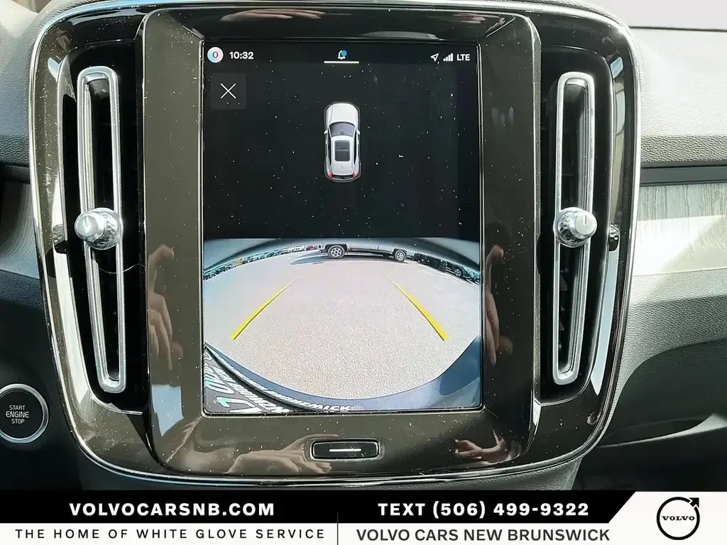 Volvo XC40 photo Volvo XC40