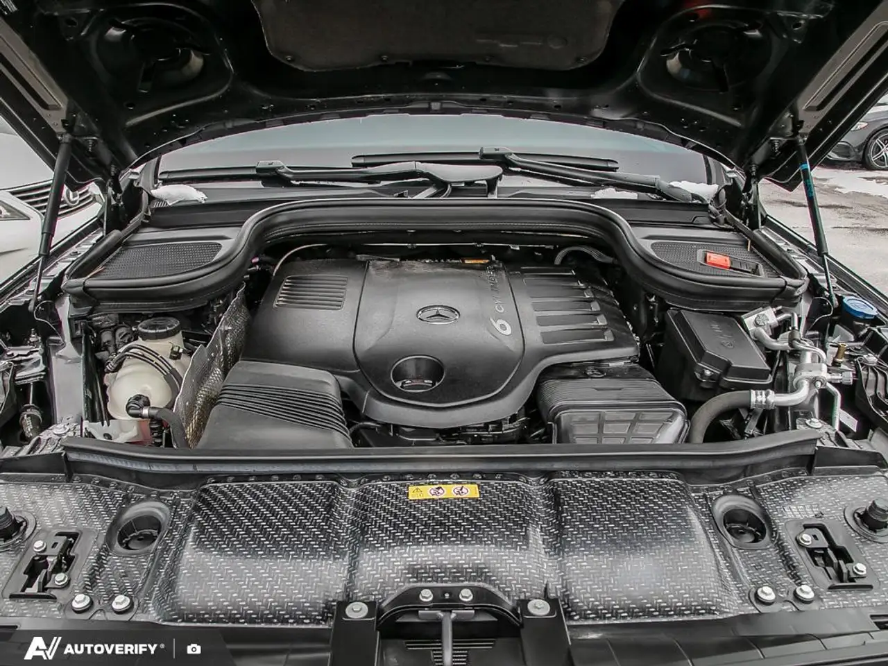 Mercedes-Benz GLE снимка Mercedes-Benz GLE
