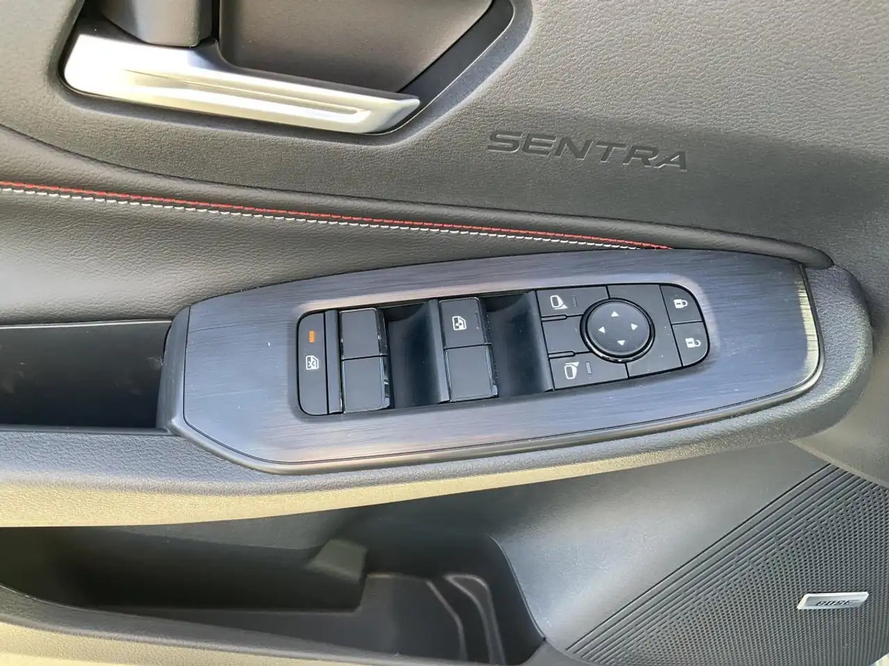 Nissan Sentra снимка Nissan Sentra