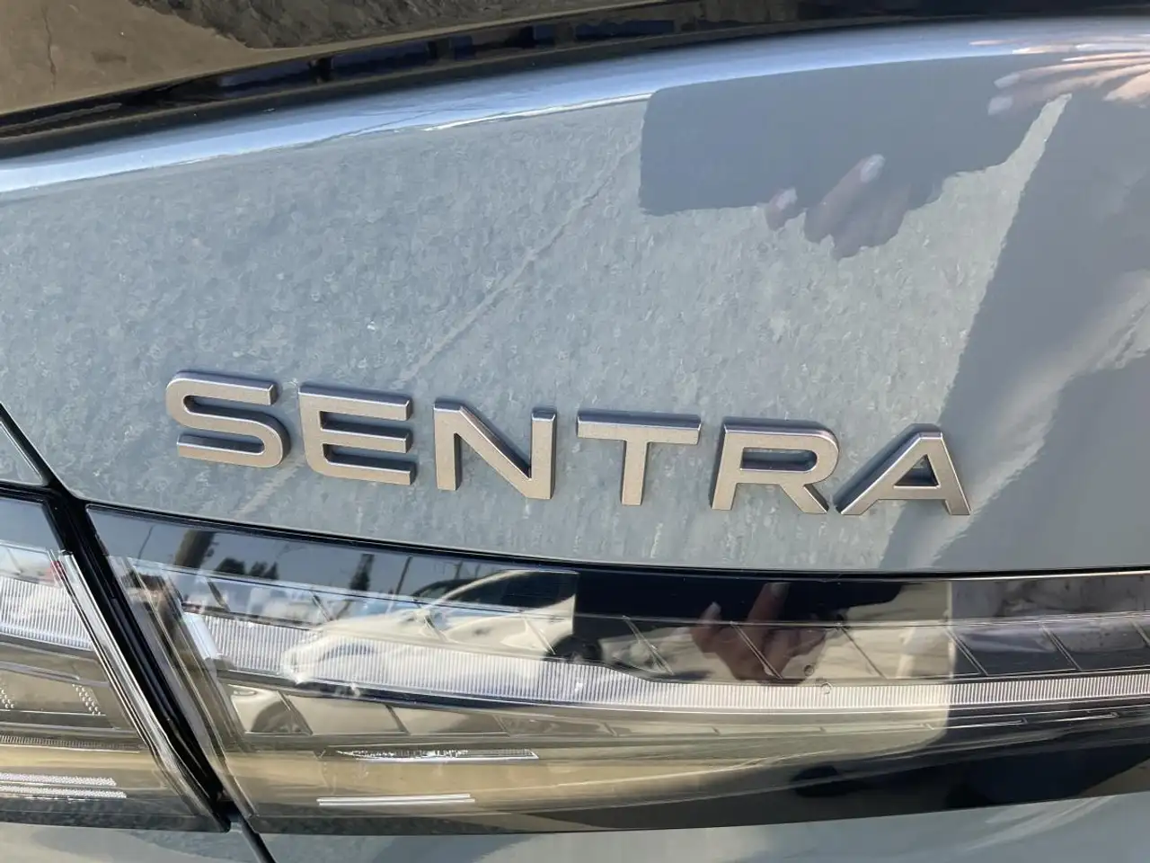 Nissan Sentra снимка Nissan Sentra