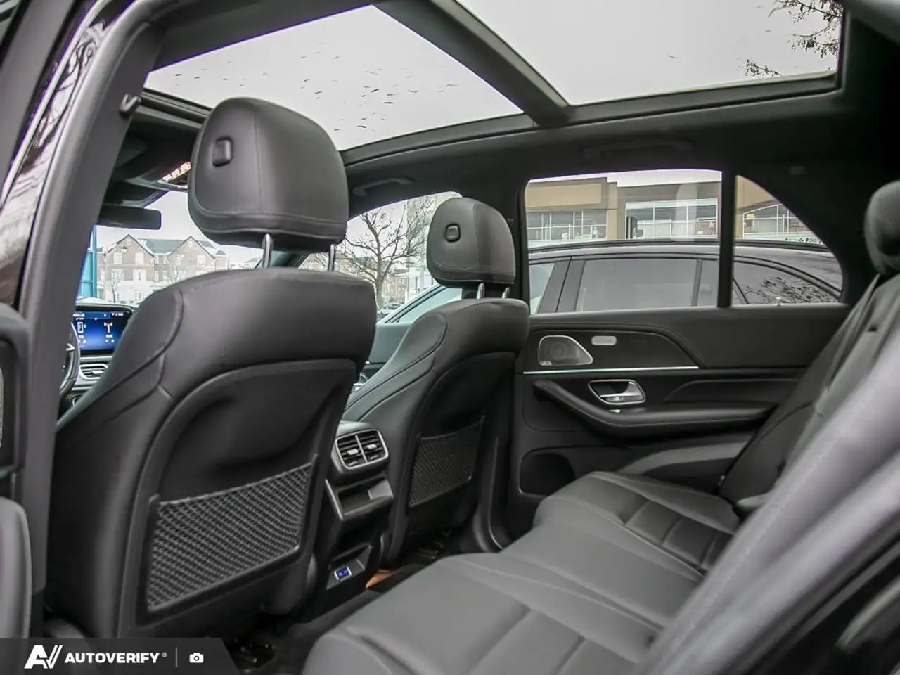 Mercedes-Benz GLE снимка Mercedes-Benz GLE