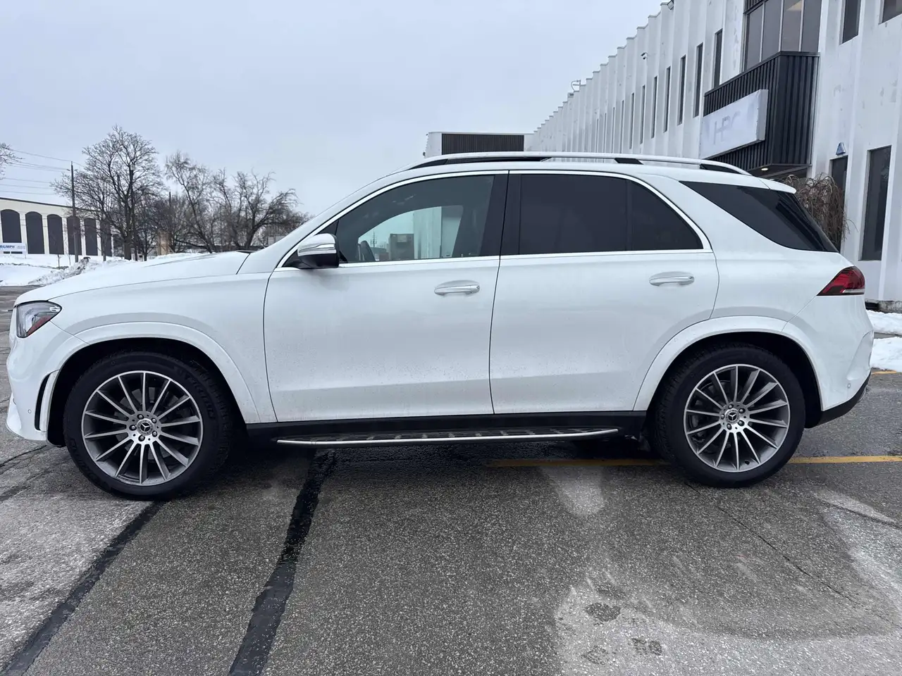 Mercedes-Benz GLE снимка Mercedes-Benz GLE
