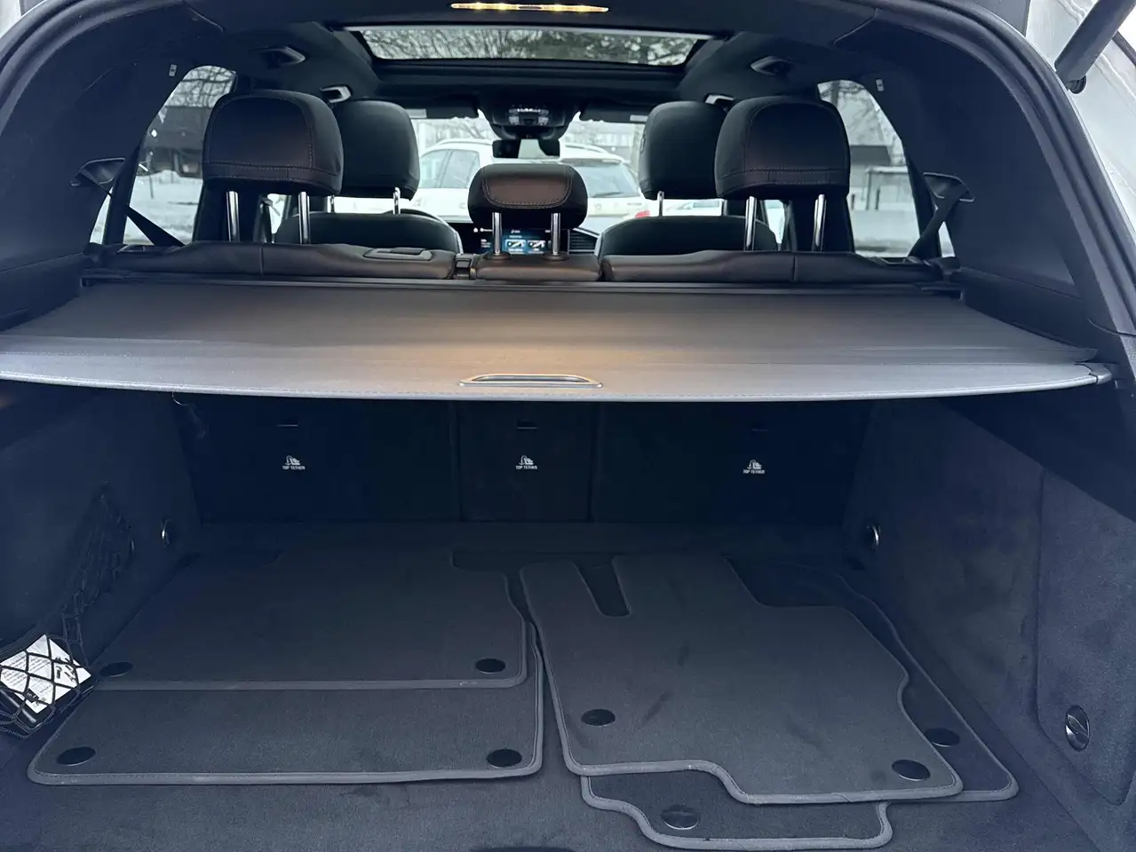 Mercedes-Benz GLE снимка Mercedes-Benz GLE