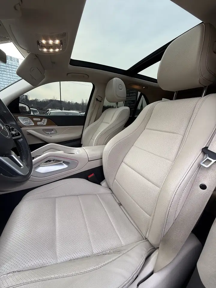 Mercedes-Benz GLE снимка Mercedes-Benz GLE
