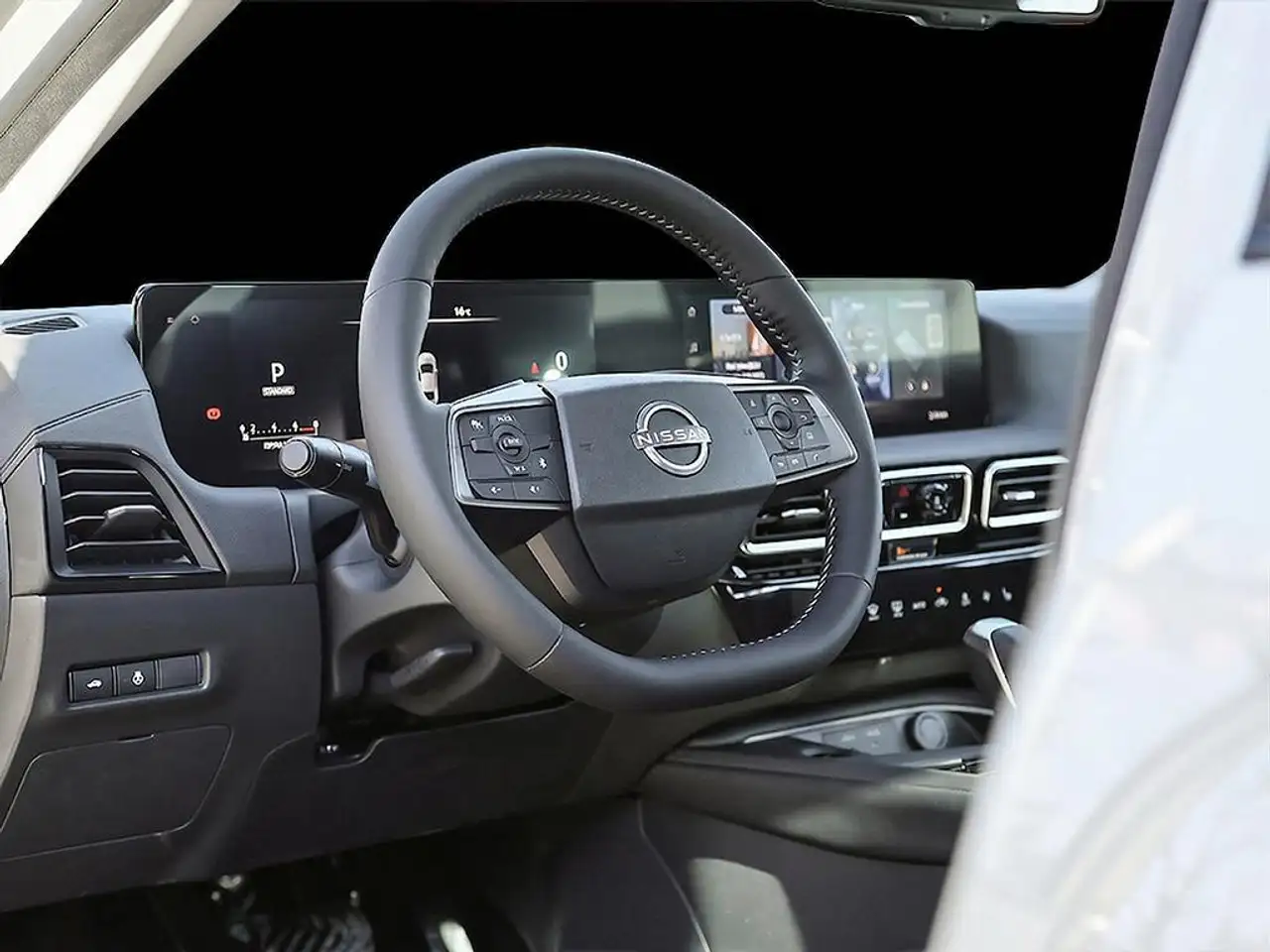 Nissan Sentra photo Nissan Sentra