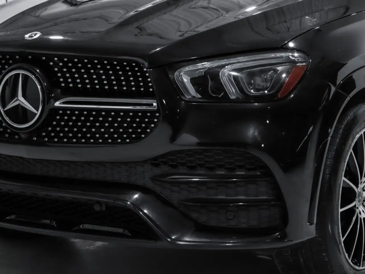 Mercedes-Benz GLE снимка Mercedes-Benz GLE