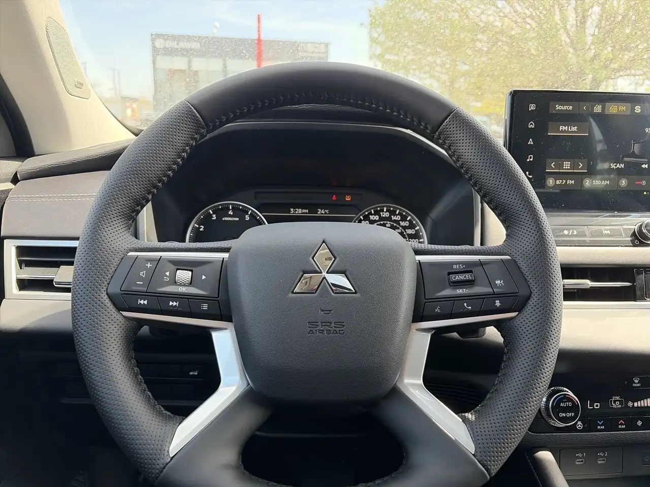 Mitsubishi Outlander fotografie Mitsubishi Outlander