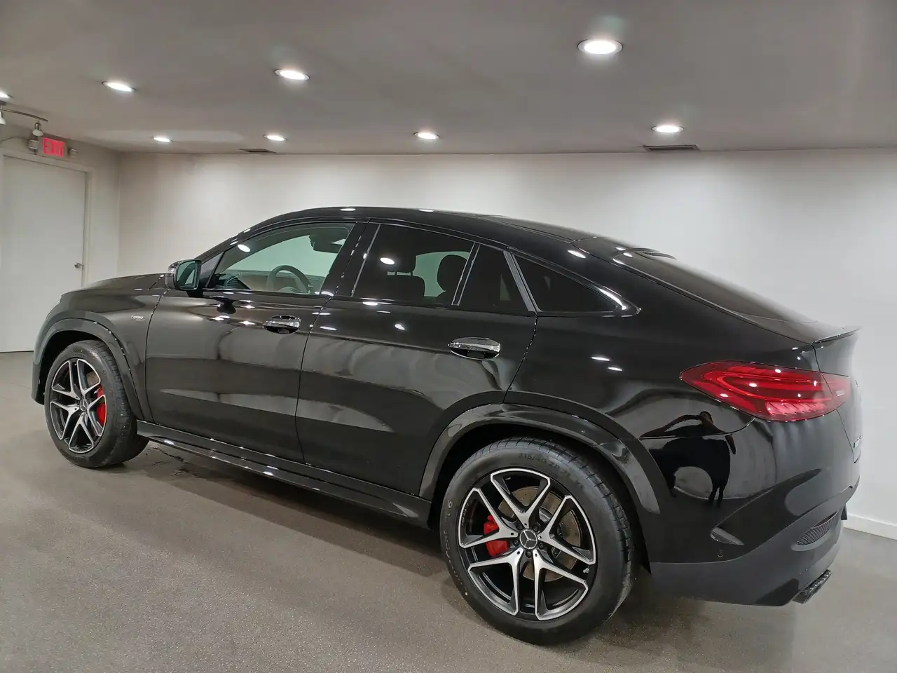 Mercedes-Benz GLE снимка Mercedes-Benz GLE