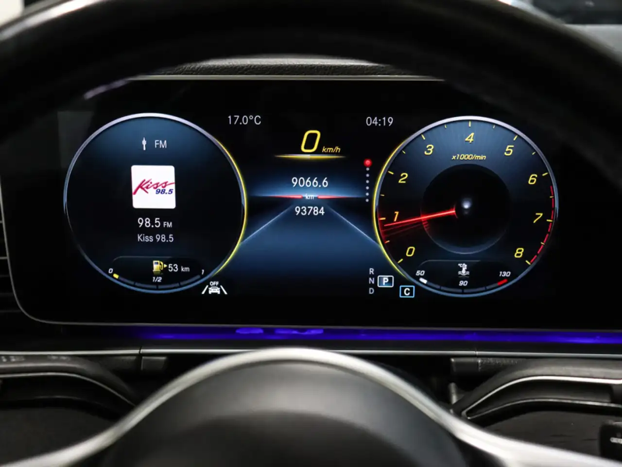 Mercedes-Benz GLE снимка Mercedes-Benz GLE