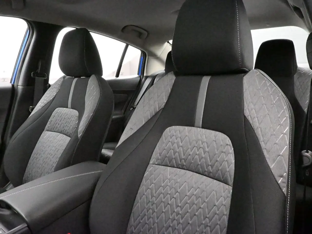 Nissan Sentra снимка Nissan Sentra