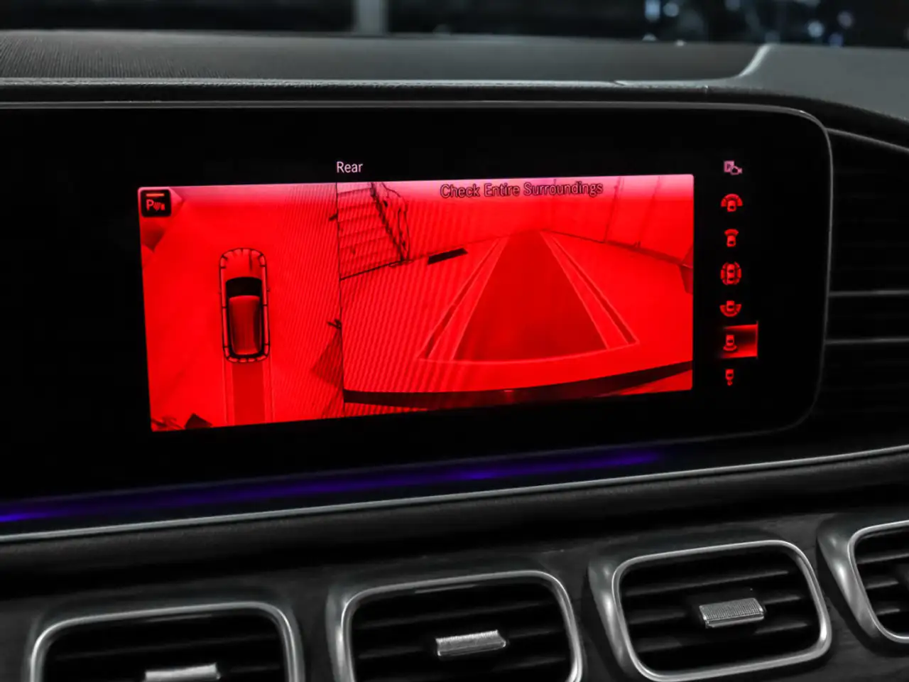 Mercedes-Benz GLE снимка Mercedes-Benz GLE