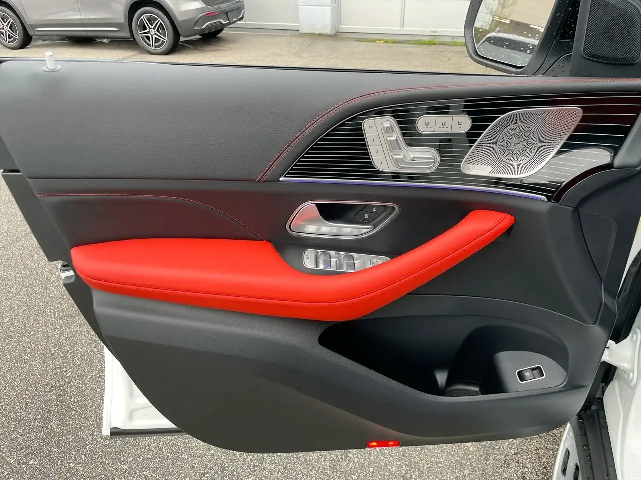 Mercedes-Benz GLE снимка Mercedes-Benz GLE