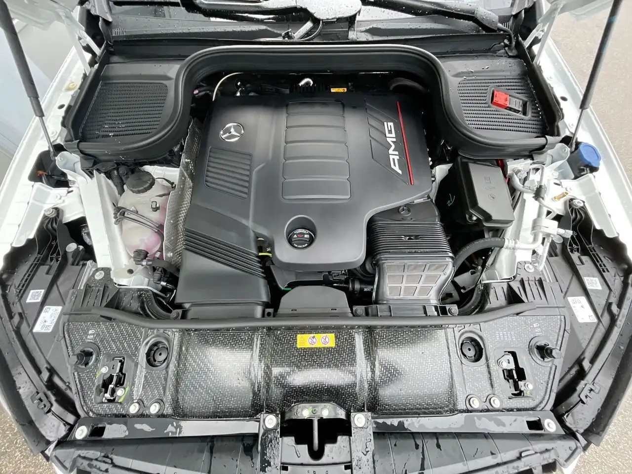 Mercedes-Benz GLE снимка Mercedes-Benz GLE