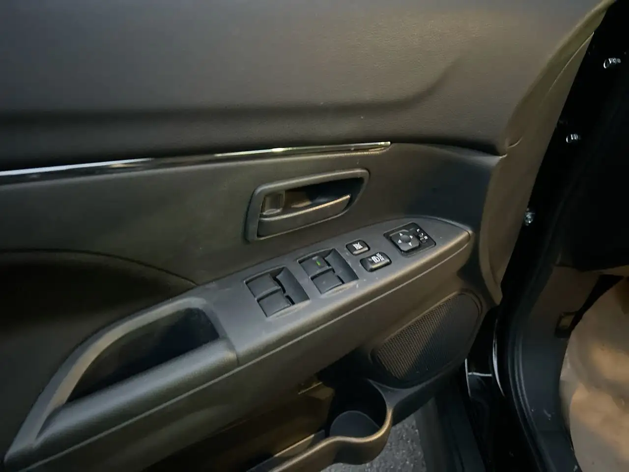 Mitsubishi RVR снимка Mitsubishi RVR