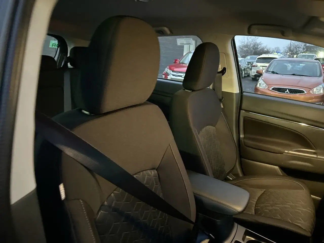Mitsubishi RVR снимка Mitsubishi RVR