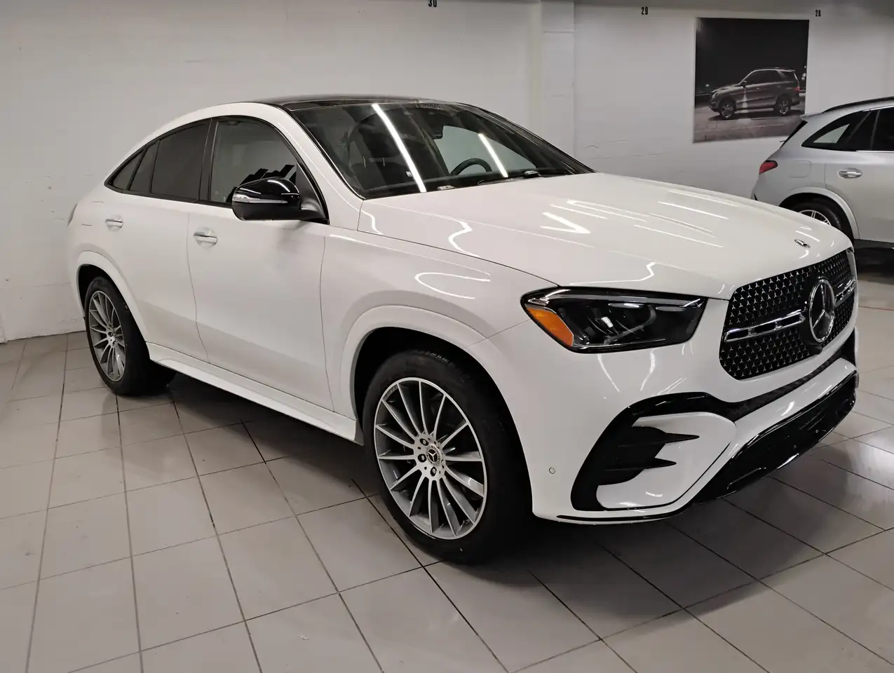 Mercedes-Benz GLE снимка Mercedes-Benz GLE