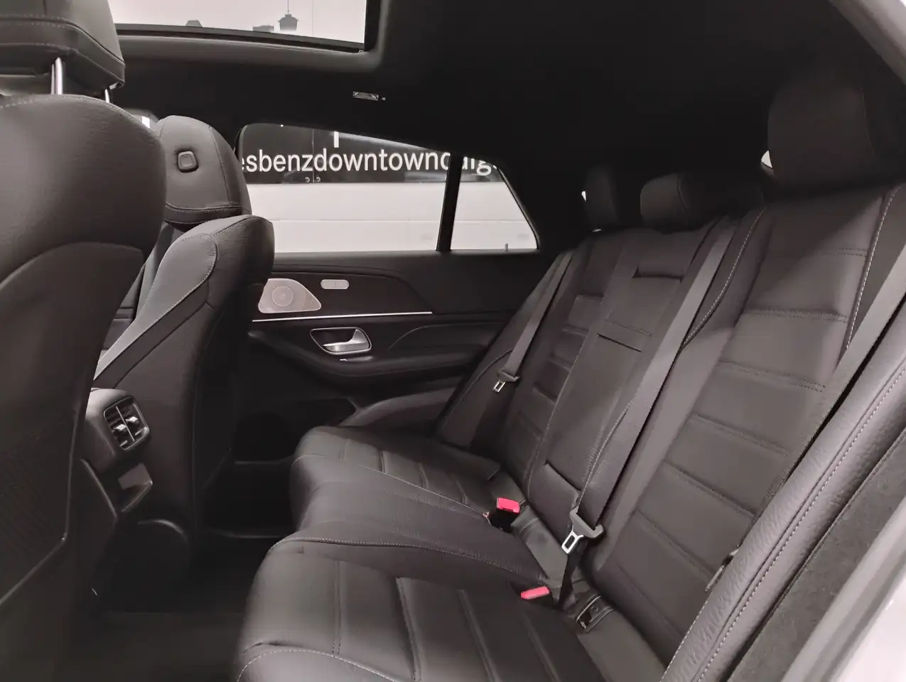 Mercedes-Benz GLE снимка Mercedes-Benz GLE