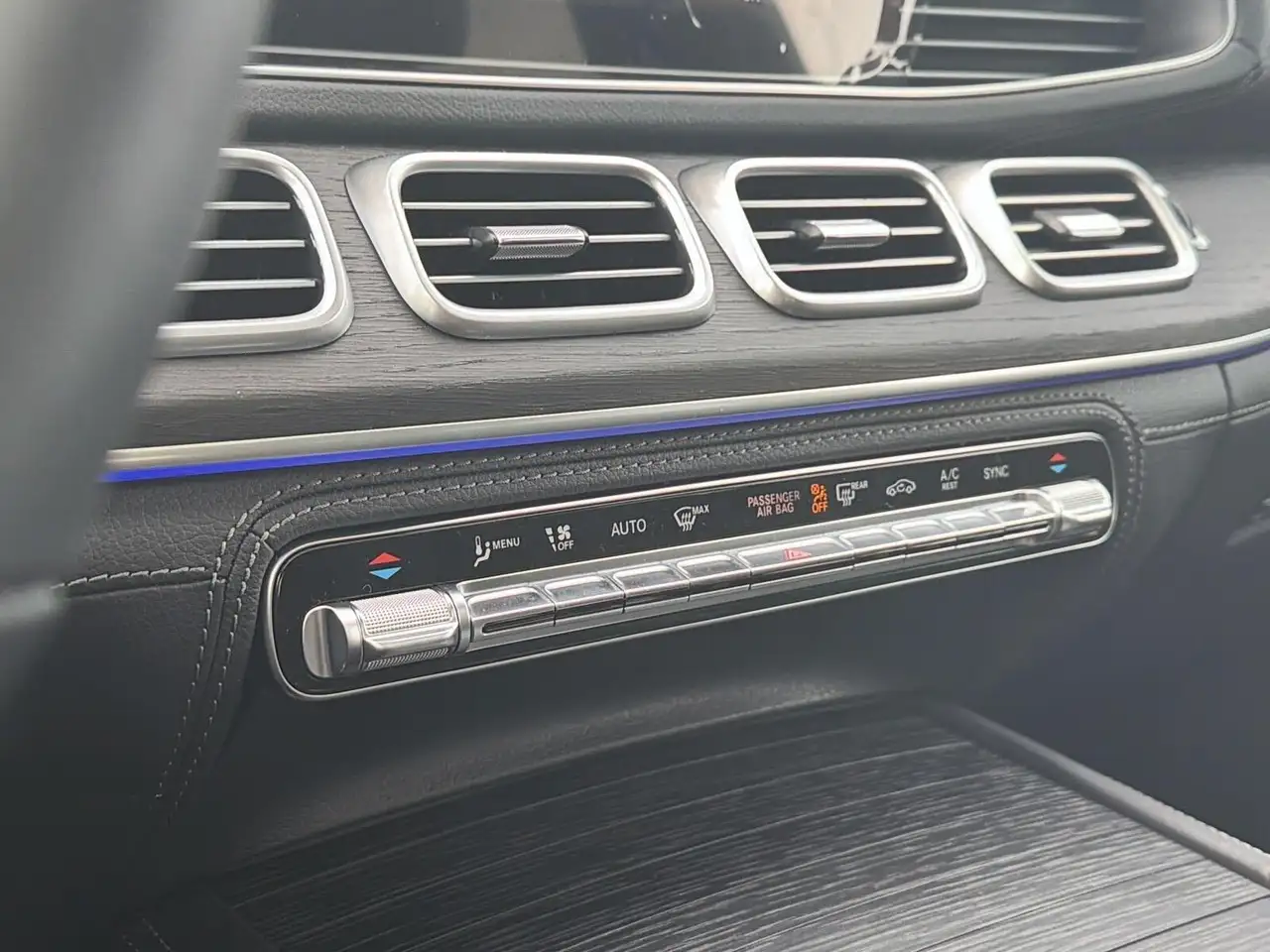 Mercedes-Benz GLE photo Mercedes-Benz GLE