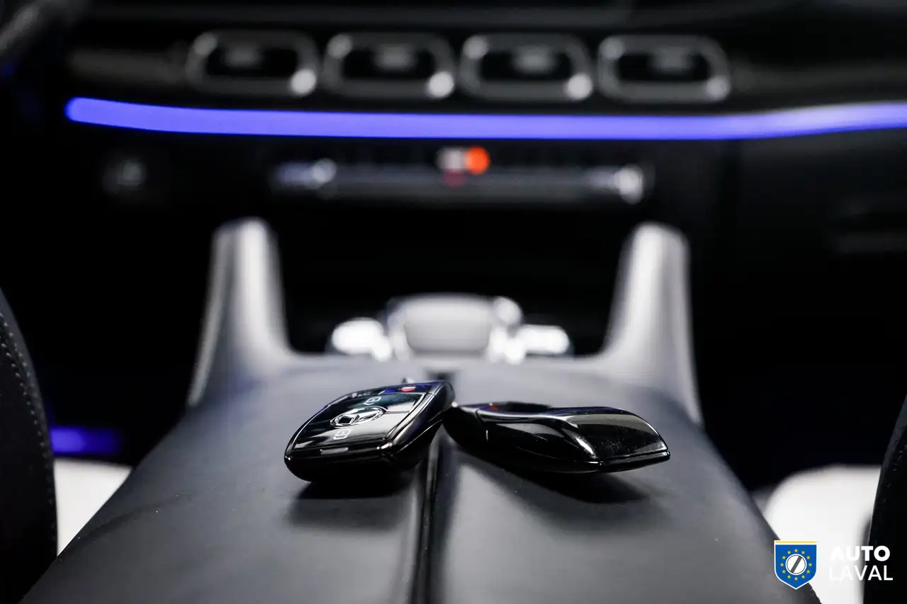 Mercedes-Benz GLE снимка Mercedes-Benz GLE