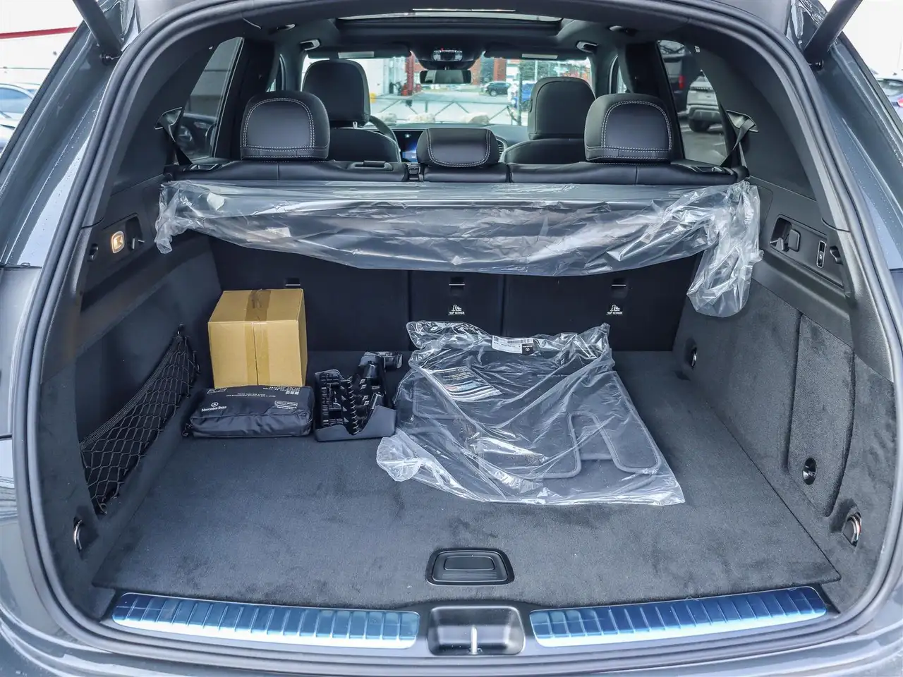 Mercedes-Benz GLE снимка Mercedes-Benz GLE