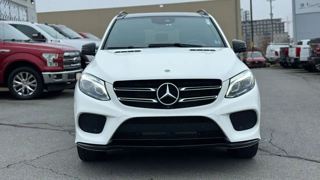 Mercedes-Benz GLE снимка Mercedes-Benz GLE