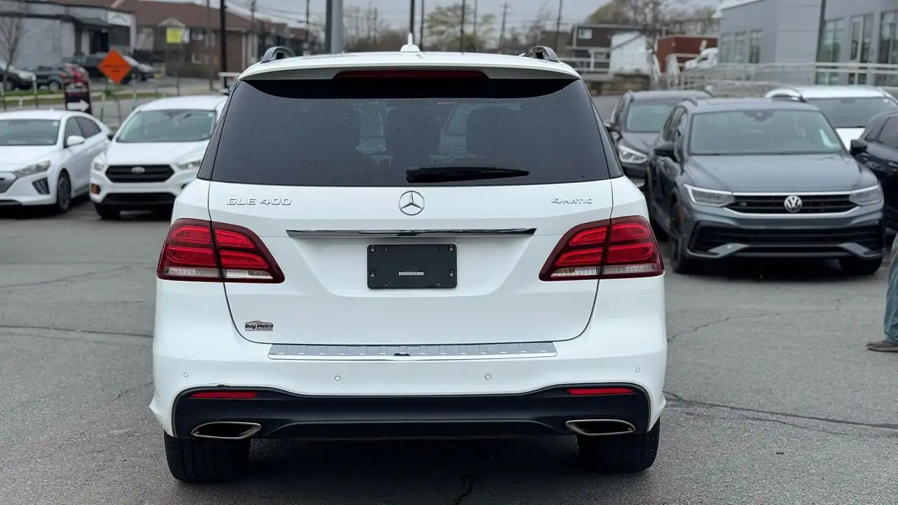 Mercedes-Benz GLE снимка Mercedes-Benz GLE