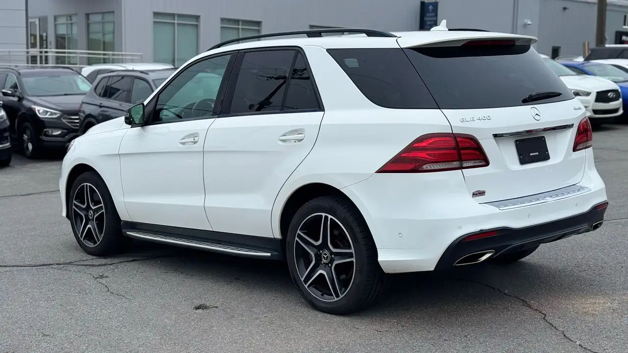 Mercedes-Benz GLE снимка Mercedes-Benz GLE