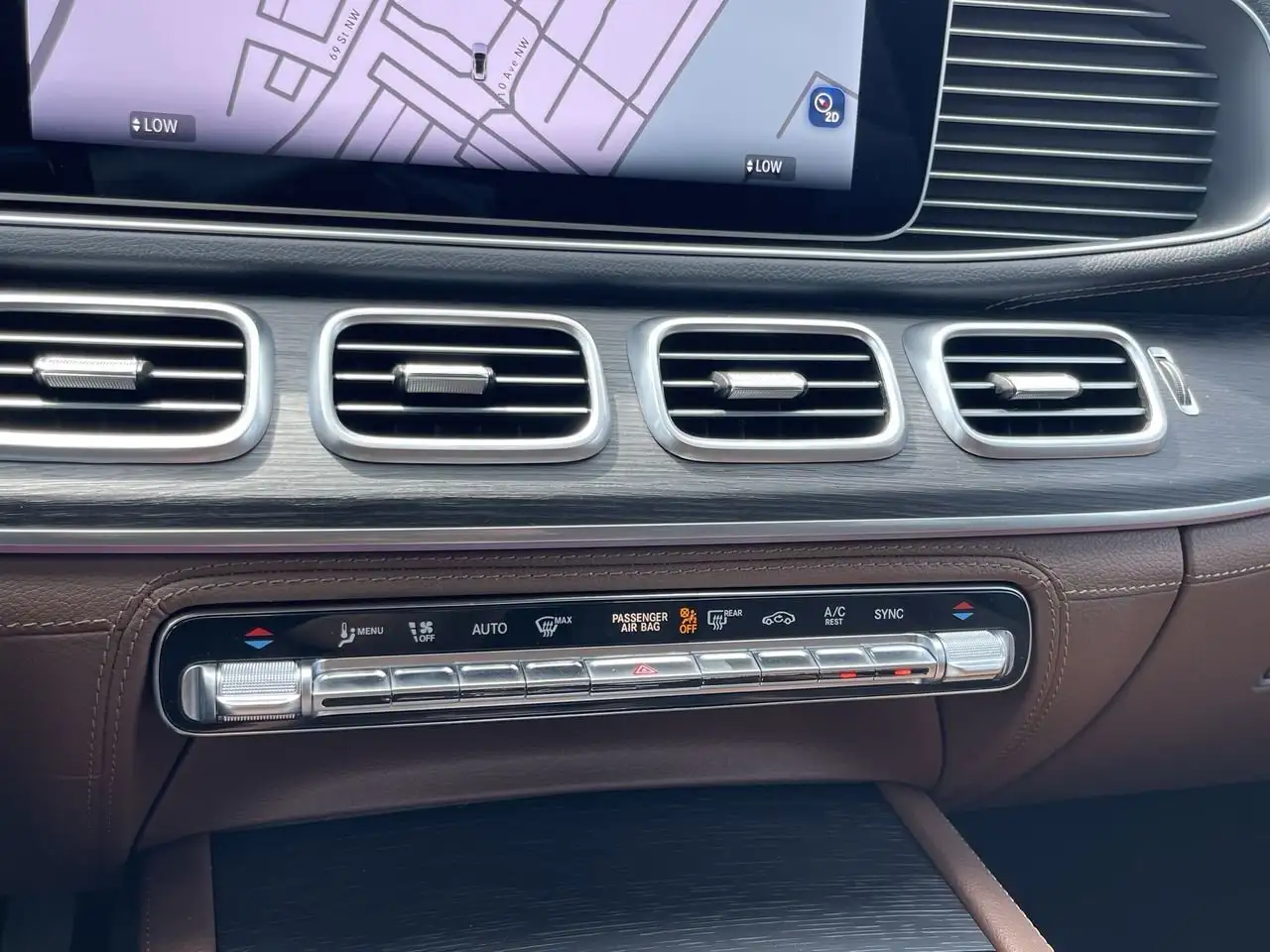 Mercedes-Benz GLE снимка Mercedes-Benz GLE