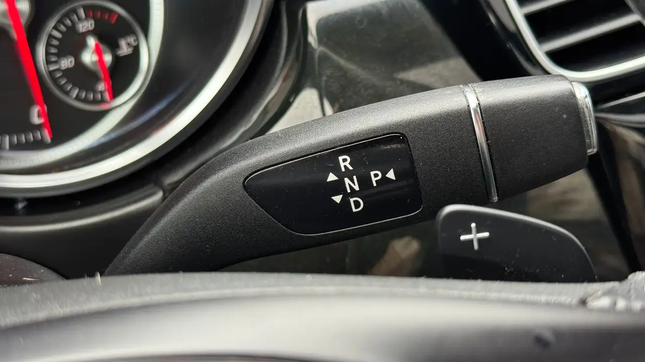 Mercedes-Benz GLE снимка Mercedes-Benz GLE