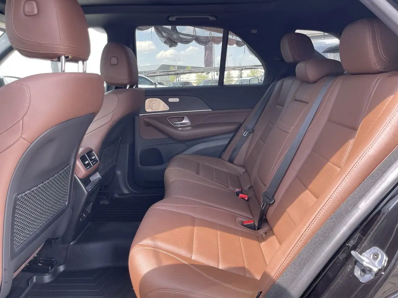 Mercedes-Benz GLE снимка Mercedes-Benz GLE