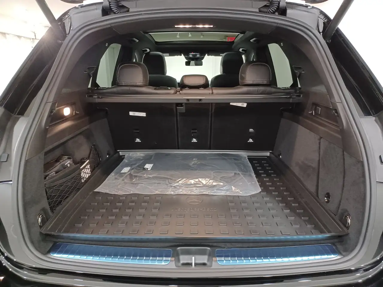 Mercedes-Benz GLE снимка Mercedes-Benz GLE