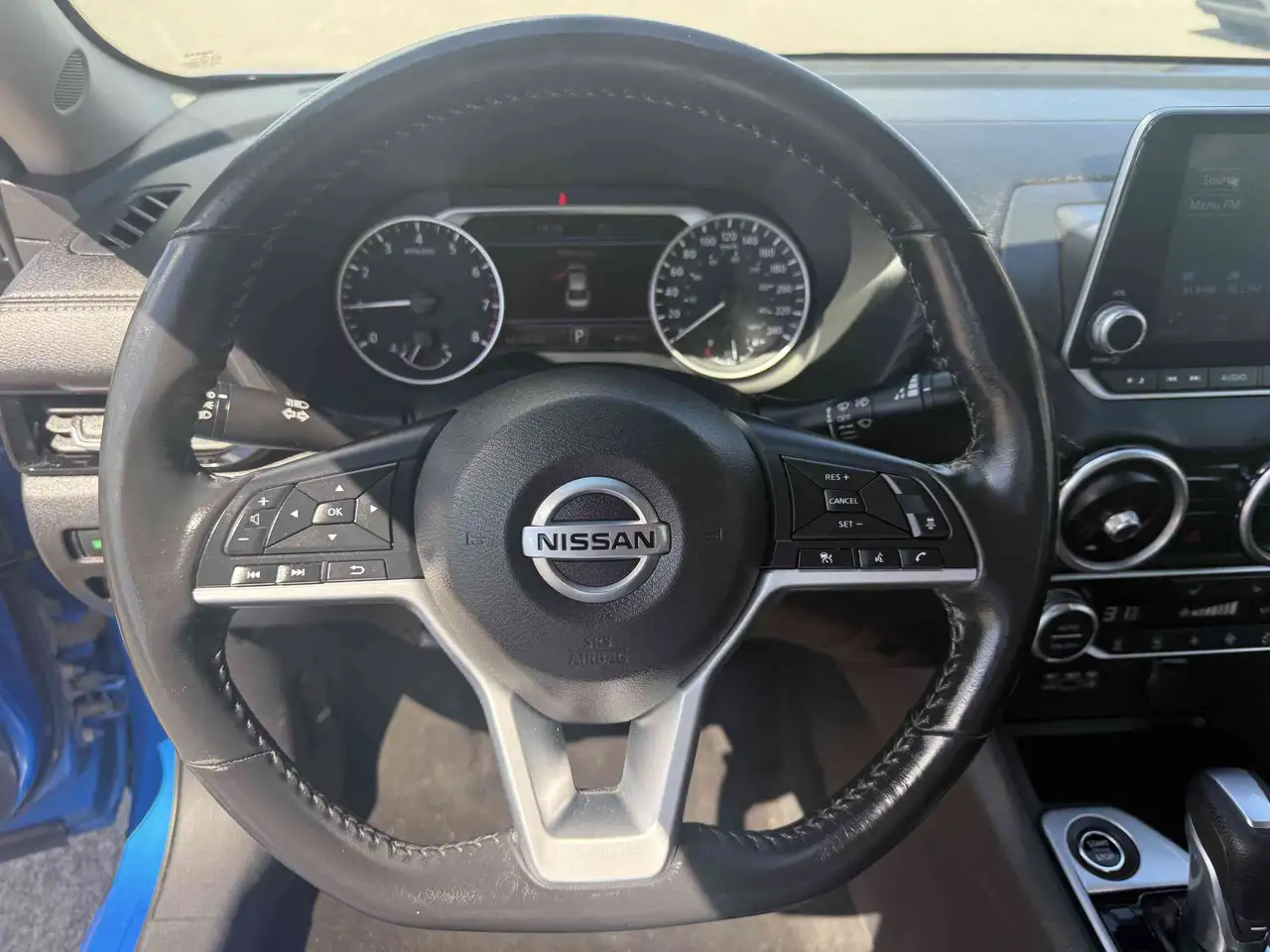 Nissan Sentra fotografie Nissan Sentra