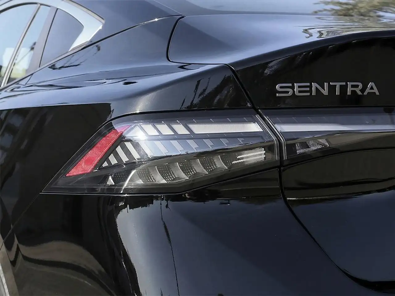 Nissan Sentra fotografie Nissan Sentra