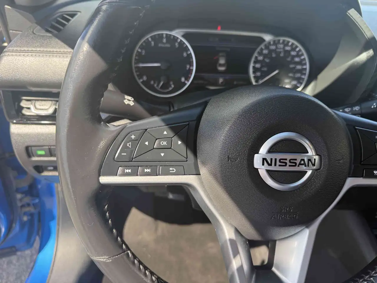 Nissan Sentra fotografie Nissan Sentra