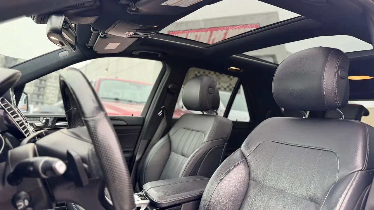 Mercedes-Benz GLE снимка Mercedes-Benz GLE