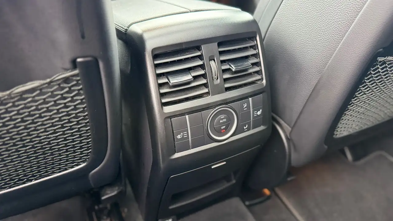 Mercedes-Benz GLE снимка Mercedes-Benz GLE