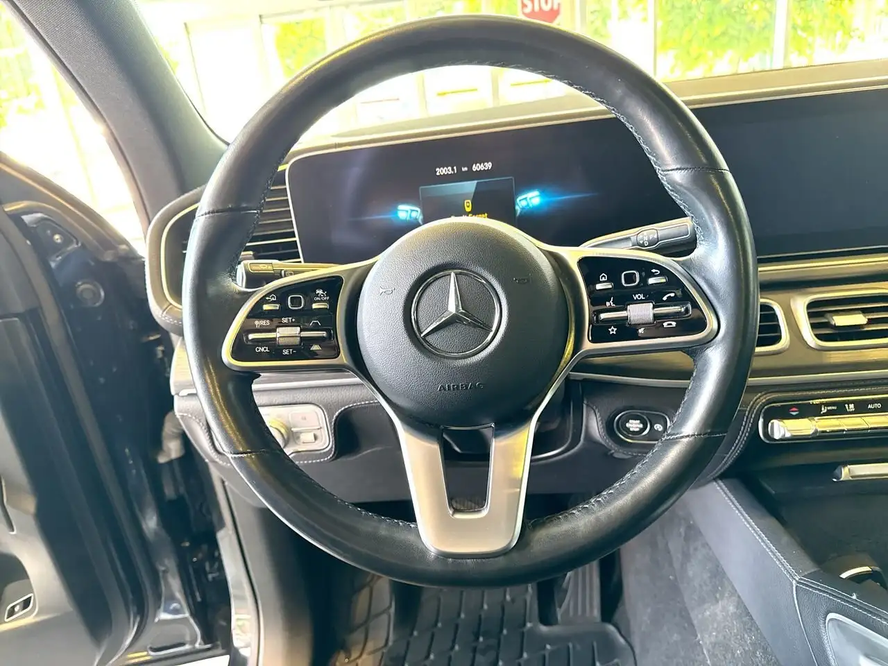 Mercedes-Benz GLE снимка Mercedes-Benz GLE