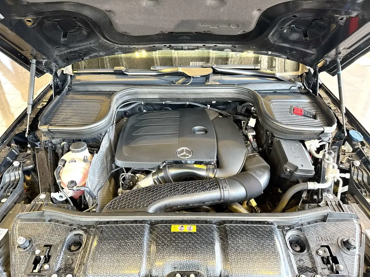 Mercedes-Benz GLE снимка Mercedes-Benz GLE