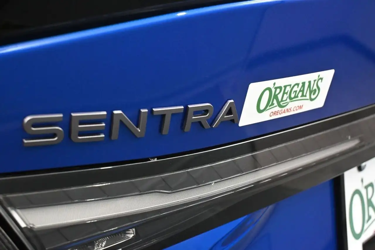 Nissan Sentra снимка Nissan Sentra
