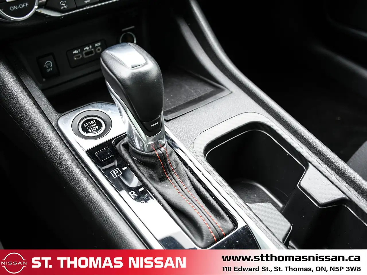 Nissan Sentra fotografie Nissan Sentra