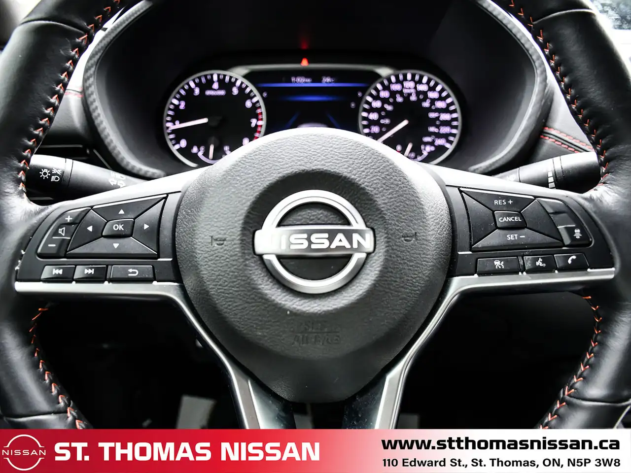 Nissan Sentra fotografie Nissan Sentra