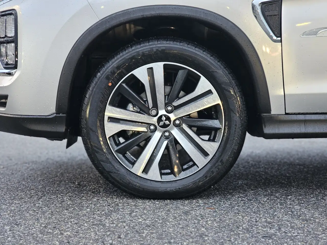 Mitsubishi RVR снимка Mitsubishi RVR