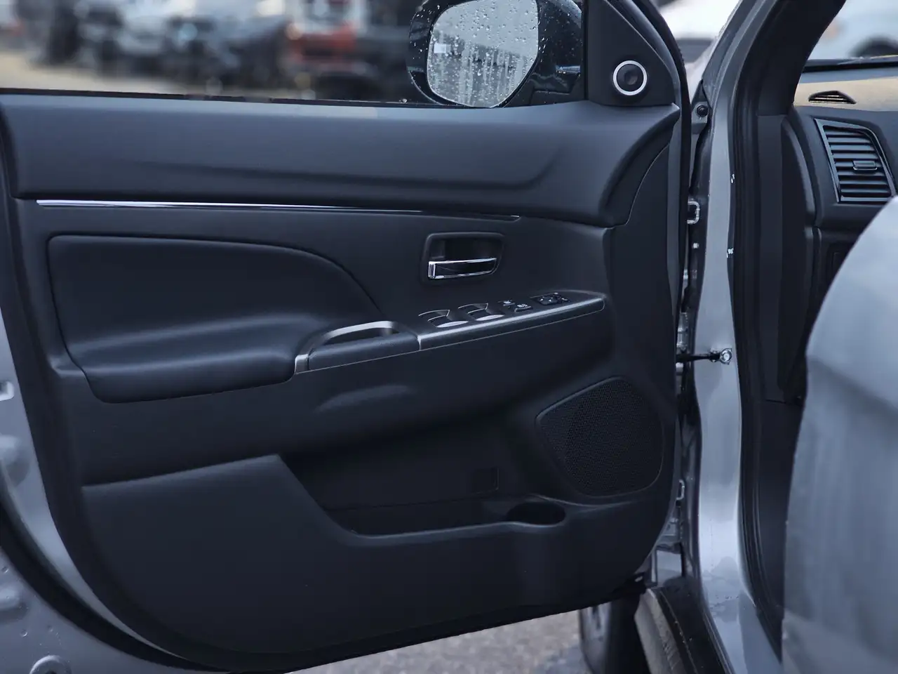 Mitsubishi RVR снимка Mitsubishi RVR