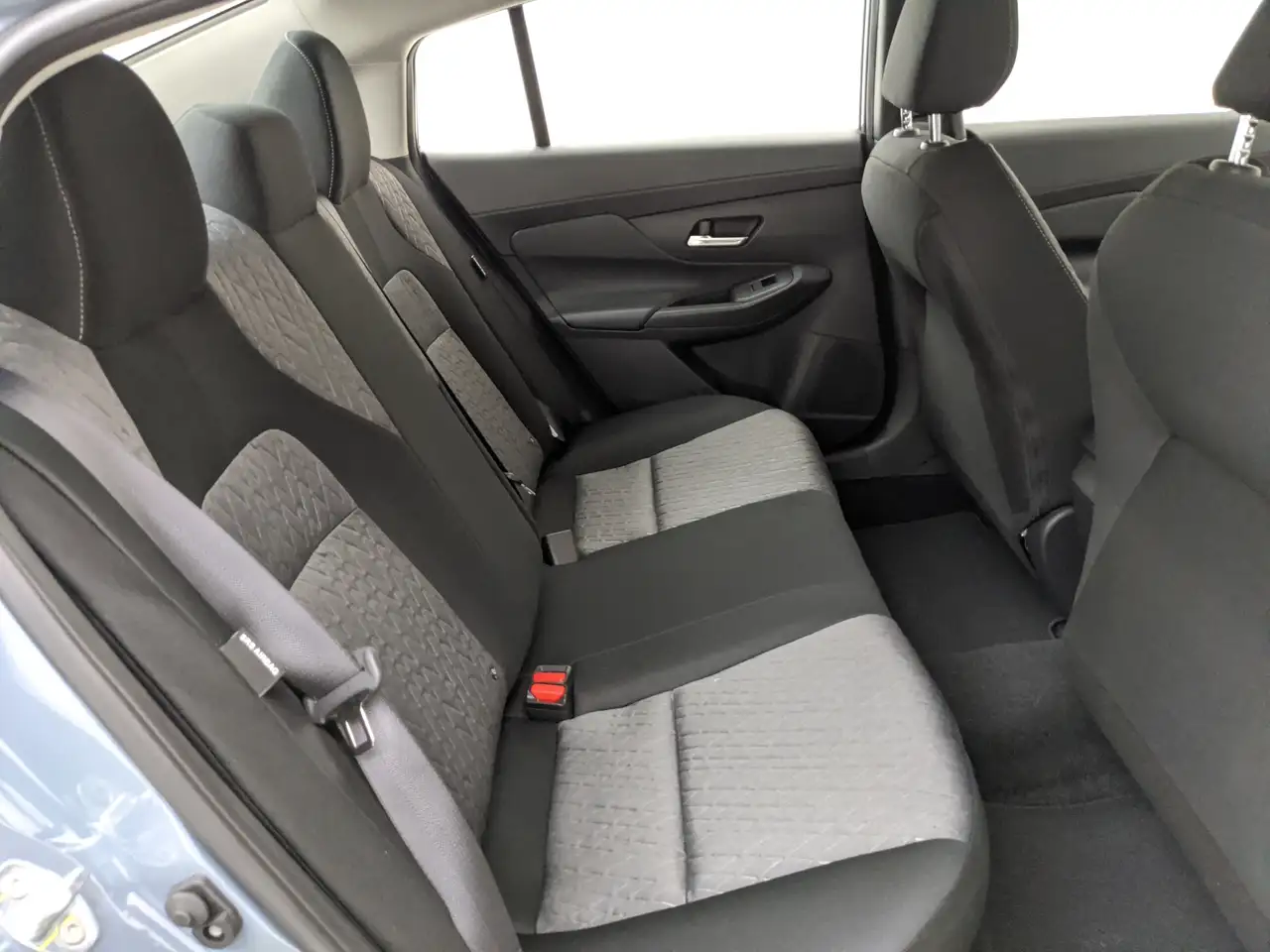 Nissan Sentra снимка Nissan Sentra