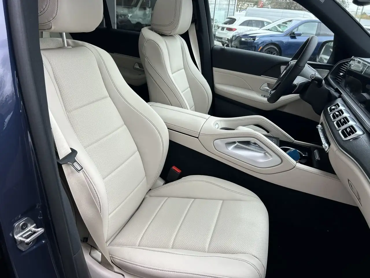 Mercedes-Benz GLE снимка Mercedes-Benz GLE