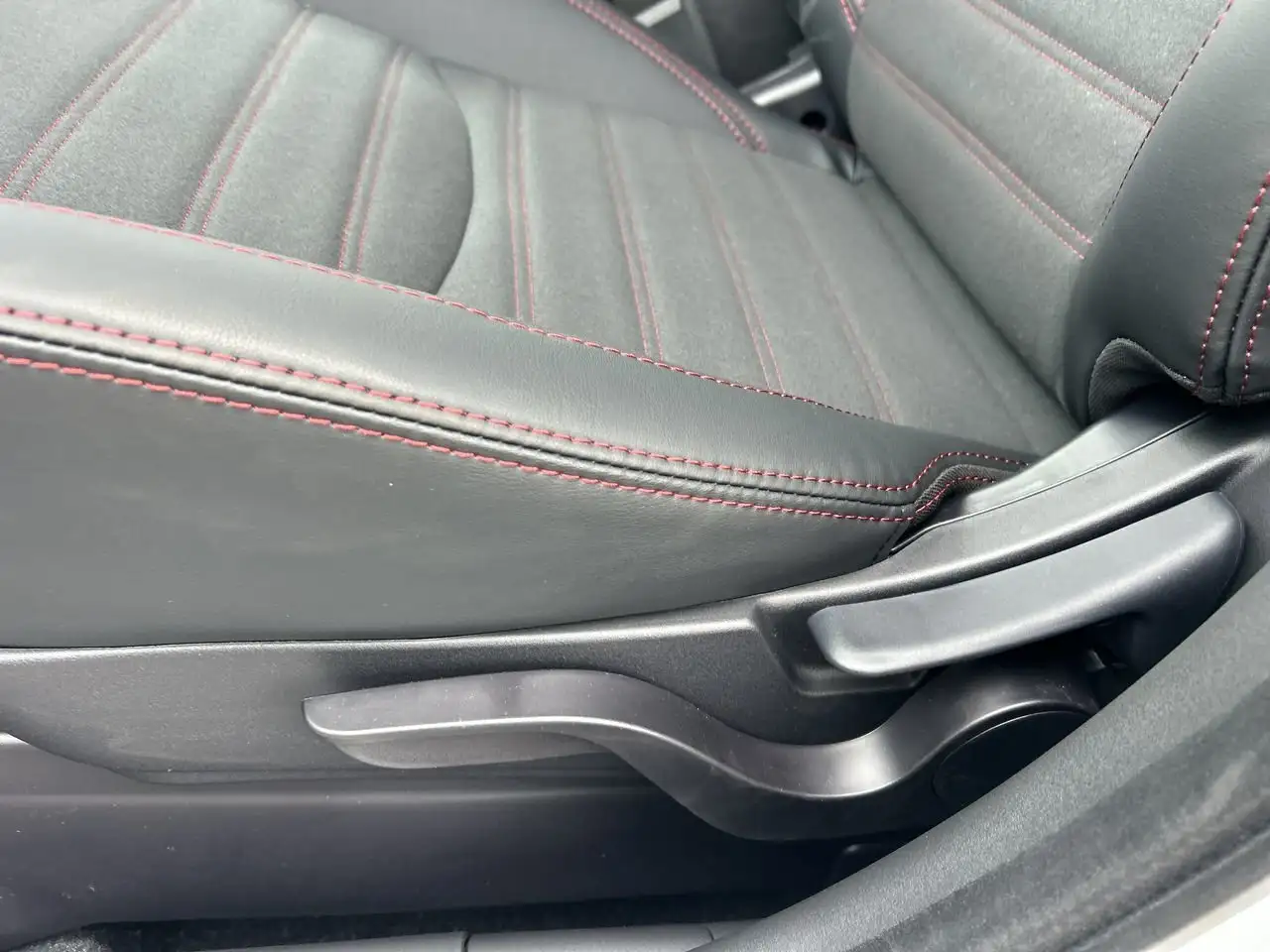 Mitsubishi RVR снимка Mitsubishi RVR