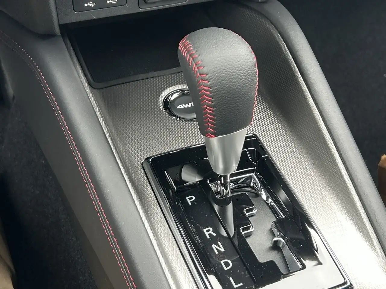 Mitsubishi RVR снимка Mitsubishi RVR
