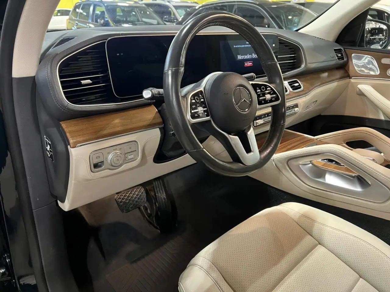 Mercedes-Benz GLE снимка Mercedes-Benz GLE