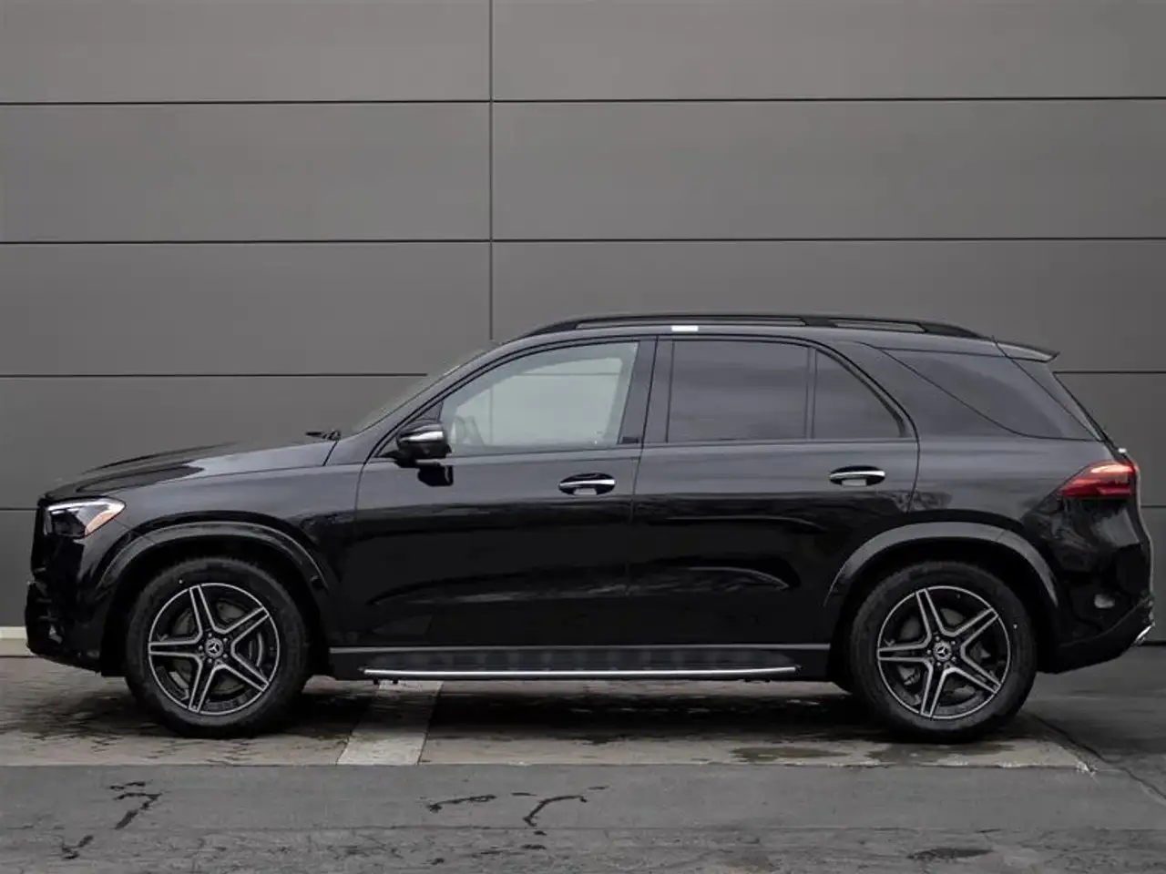 Mercedes-Benz GLE снимка Mercedes-Benz GLE